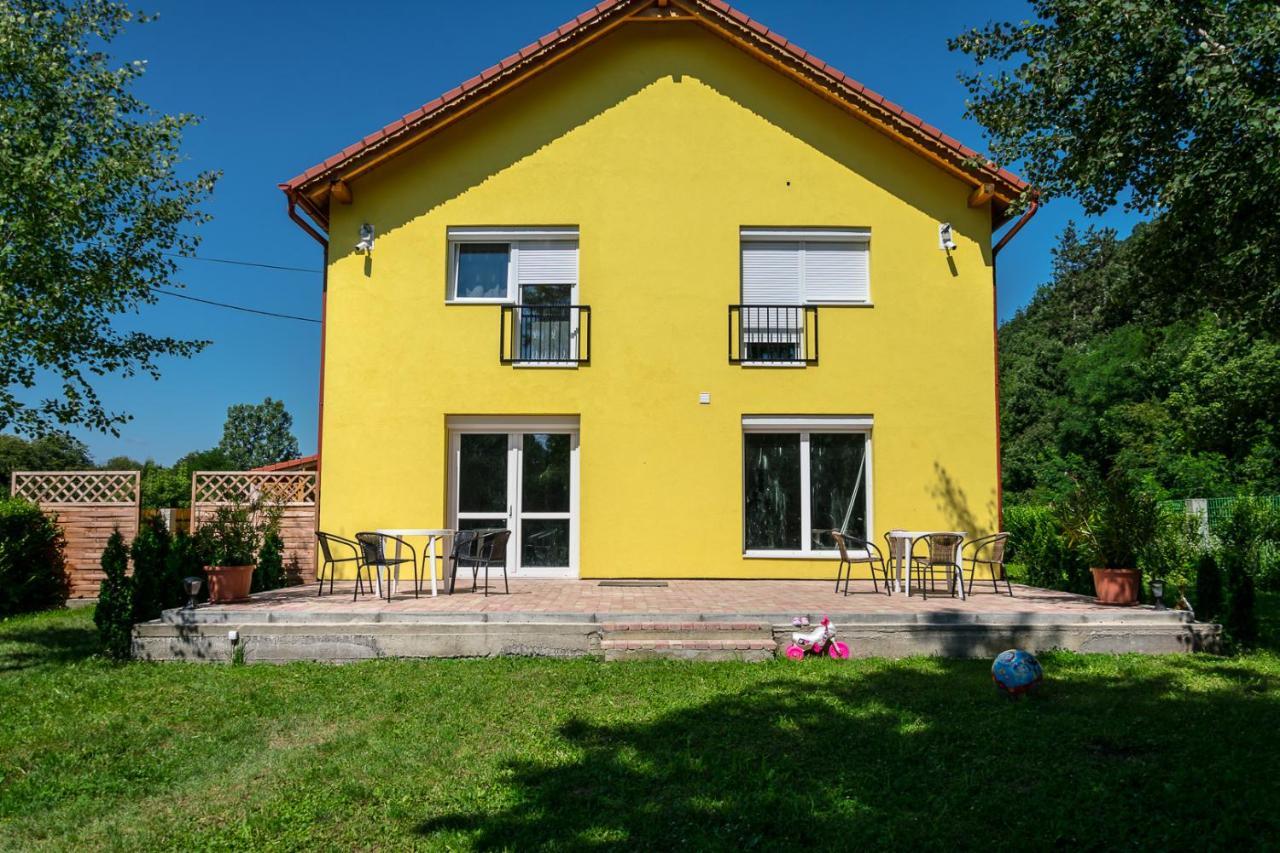 Bakterhaz Vendeghaz Hotel Nagyvisnyo Exterior photo